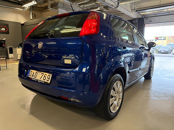 Fiat Grande Punto 7 of 21
