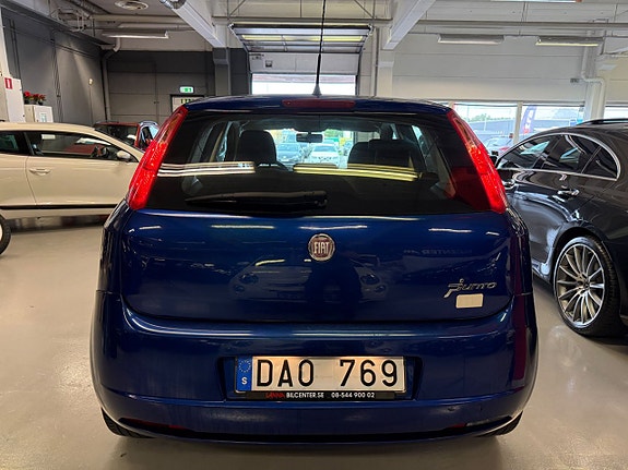 Fiat Grande Punto 8 of 21