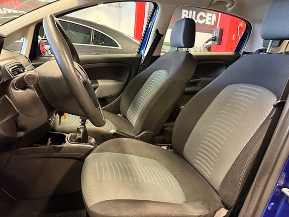 Fiat Grande Punto 13 of 21