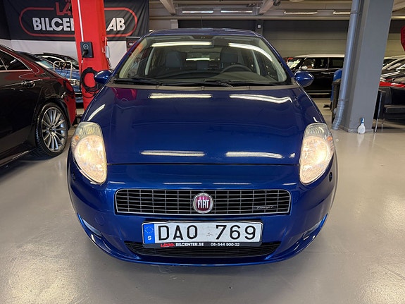 Fiat Grande Punto 5 of 21
