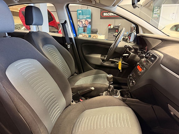 Fiat Grande Punto 17 of 21