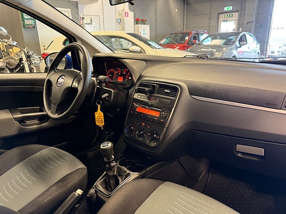 Fiat Grande Punto 18 of 21