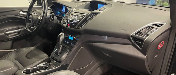 Ford Kuga 9 of 11