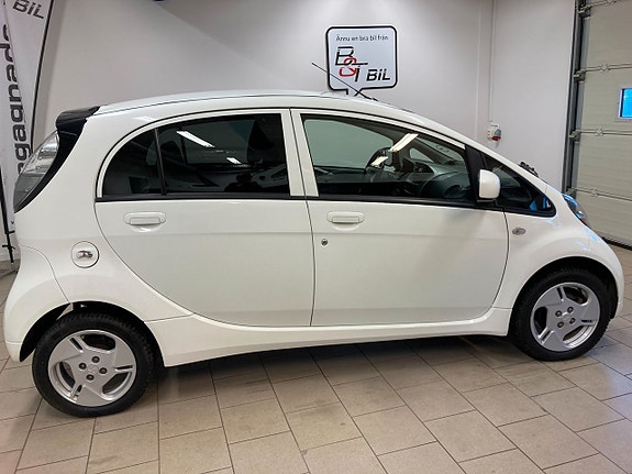 Mitsubishi i-Miev 2 of 11