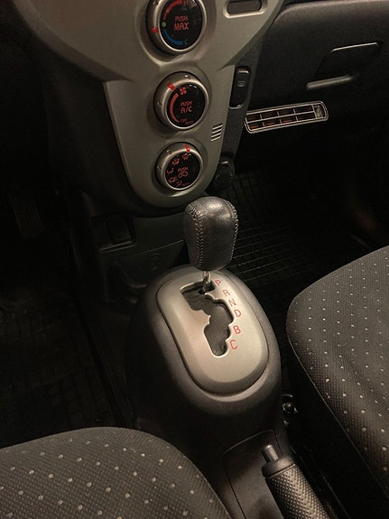 Mitsubishi i-Miev 9 of 11