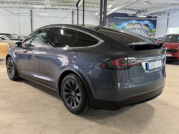 Tesla Model X 5 of 15