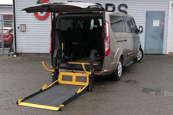 Ford Custom Tourneo 2 of 5