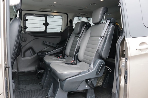 Ford Custom Tourneo 9 of 26