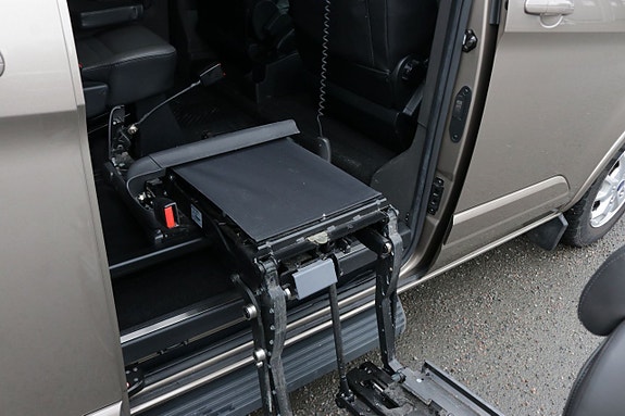 Ford Custom Tourneo 19 of 26