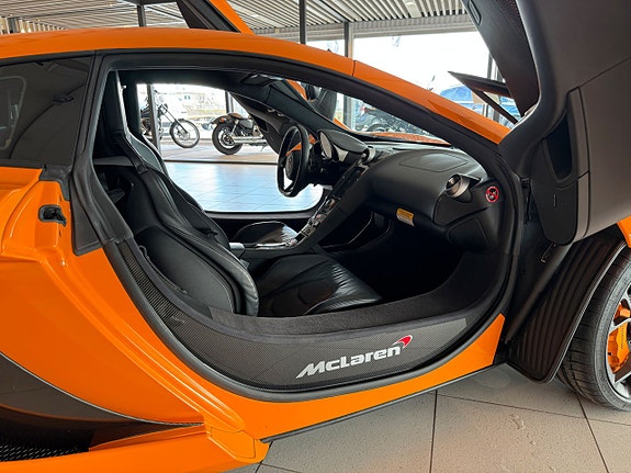 McLaren MP4-12C 5 of 5