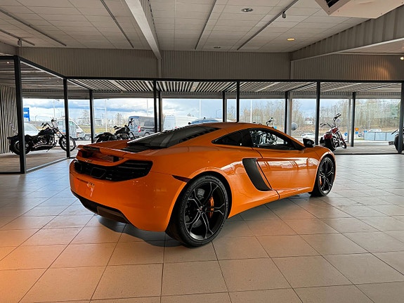McLaren MP4-12C 3 of 5