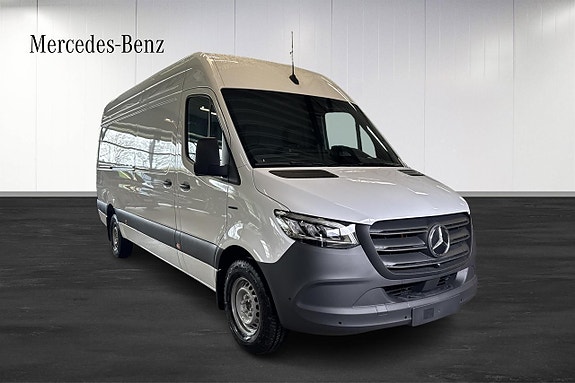 Mercedes-Benz eSprinter 420 2 of 13