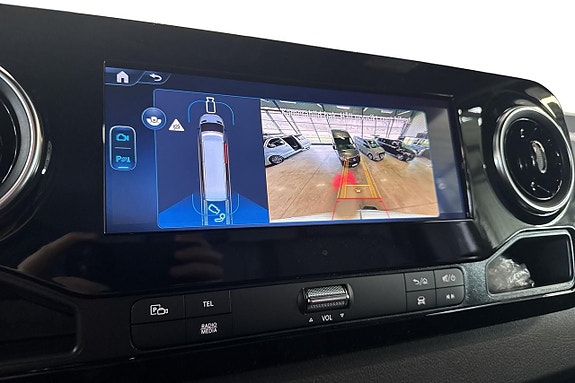 Mercedes-Benz eSprinter 420 11 of 13