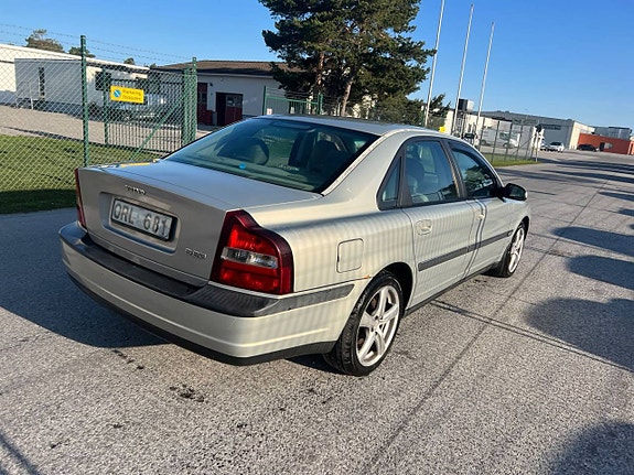 Volvo S80 9 of 18