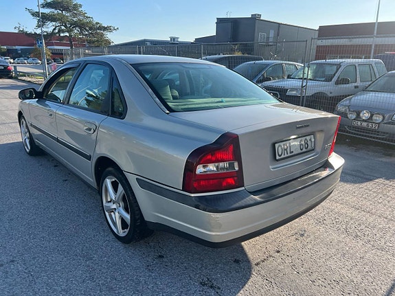 Volvo S80 7 of 18