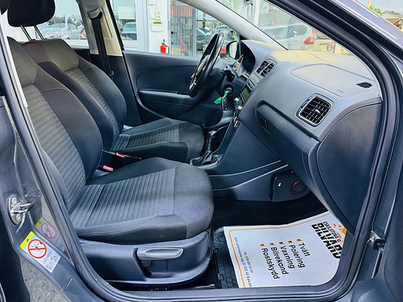 Volkswagen Polo 10 of 24
