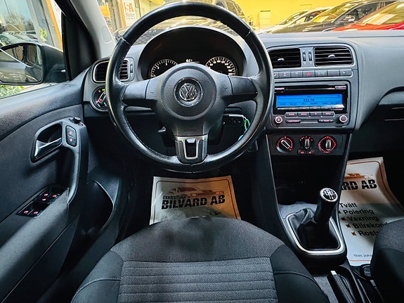 Volkswagen Polo 13 of 24