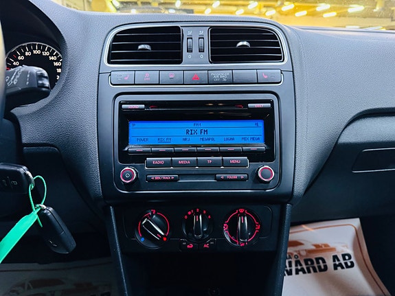 Volkswagen Polo 14 of 24