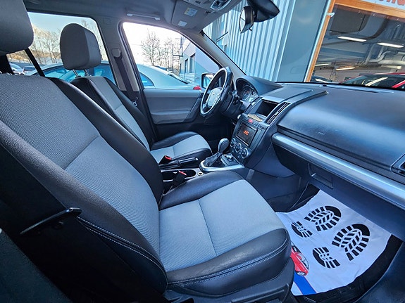 Land Rover Freelander 2 8 of 14