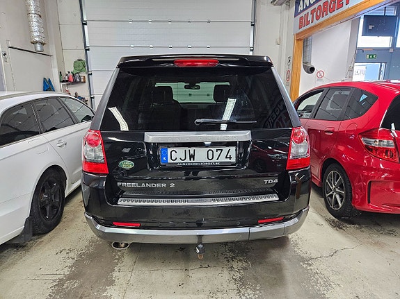 Land Rover Freelander 2 7 of 14