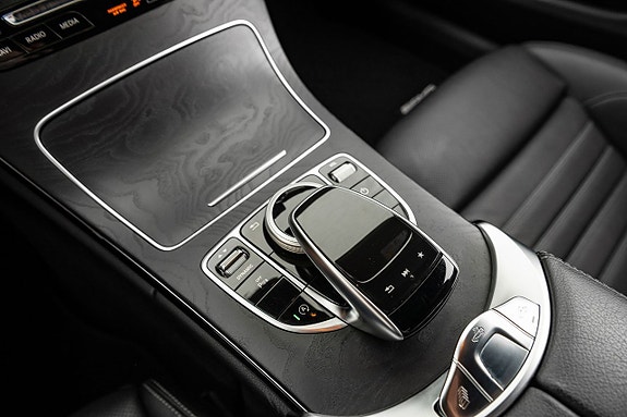 Mercedes-Benz C200 16 of 22