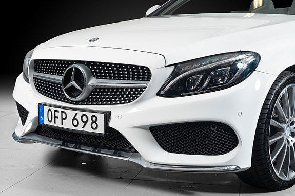 Mercedes-Benz C200 7 of 22