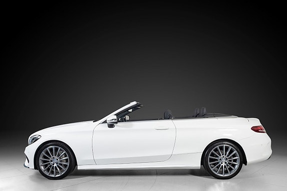 Mercedes-Benz C200 3 of 22
