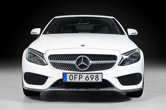 Mercedes-Benz C200 6 of 22
