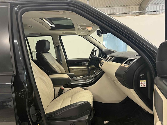 Land Rover Range Rover Sport 12 of 24