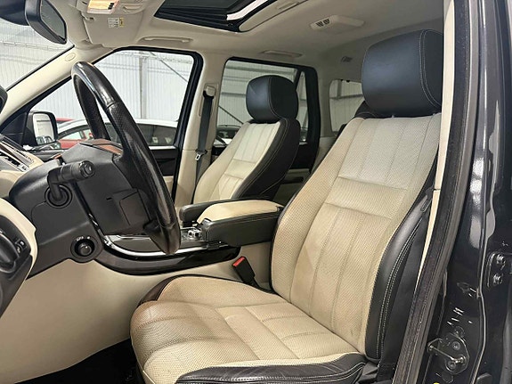 Land Rover Range Rover Sport 9 of 24