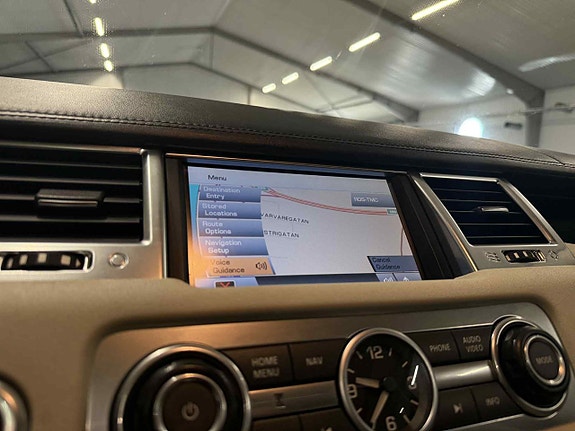 Land Rover Range Rover Sport 15 of 24