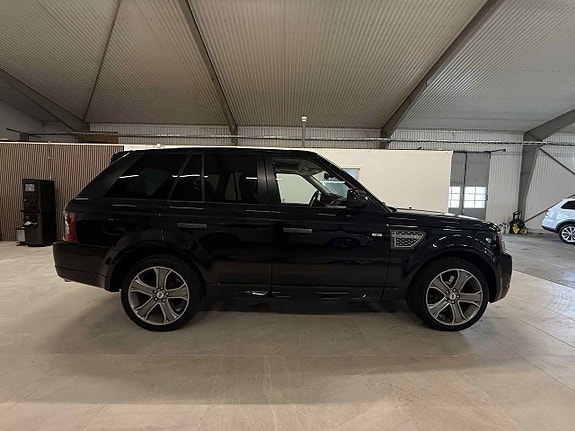 Land Rover Range Rover Sport 5 of 5