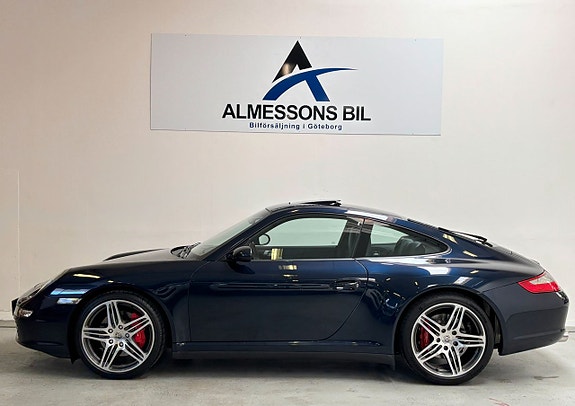 Porsche 911 Carrera 4S 5 of 5