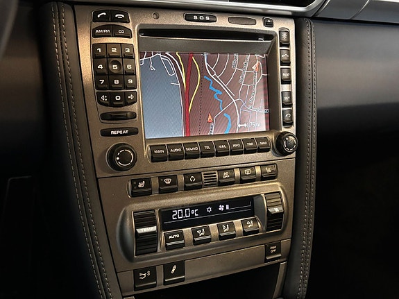 Porsche 911 Carrera 4S 16 of 21