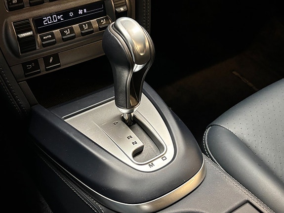 Porsche 911 Carrera 4S 15 of 21