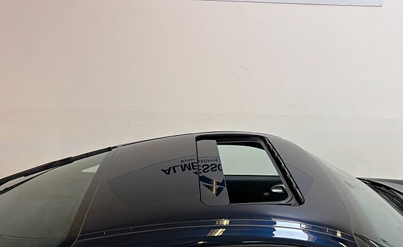 Porsche 911 Carrera 4S 8 of 21