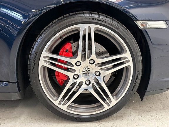 Porsche 911 Carrera 4S 20 of 21