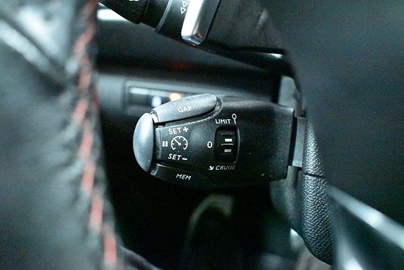 Peugeot 308 24 of 25