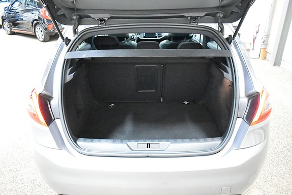 Peugeot 308 13 of 25