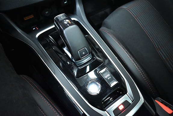 Peugeot 308 23 of 25