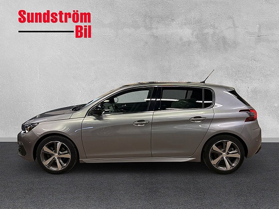 Peugeot 308 4 of 5