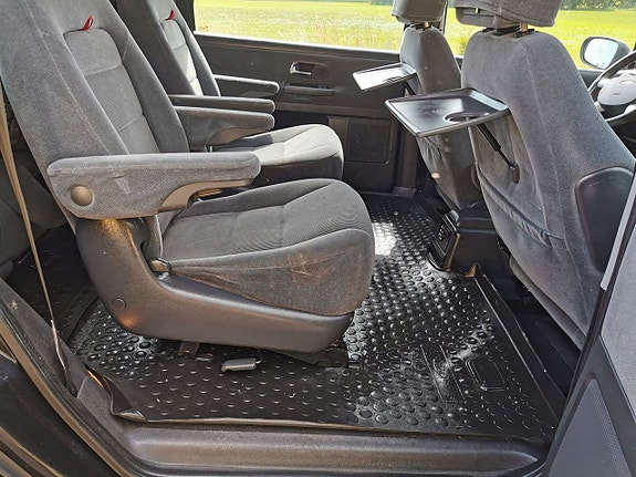 Ford Galaxy 8 of 11
