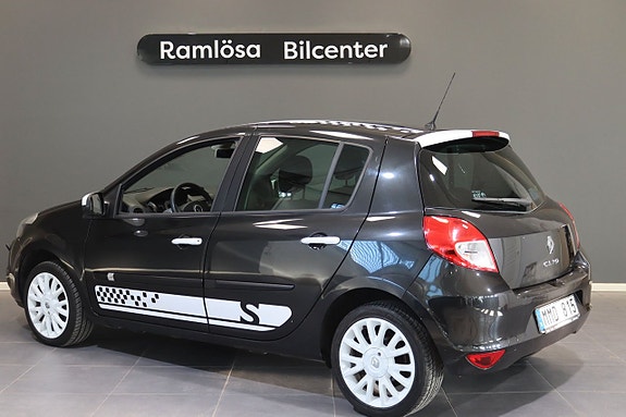 Renault Clio 11 of 21