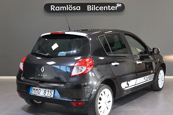 Renault Clio 8 of 21