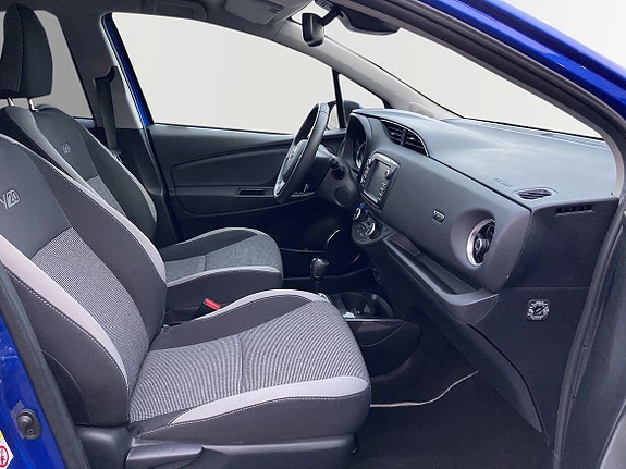 Toyota Yaris 6 of 10