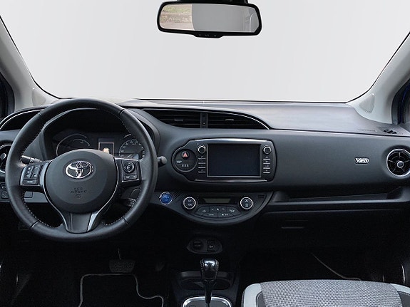 Toyota Yaris 8 of 10