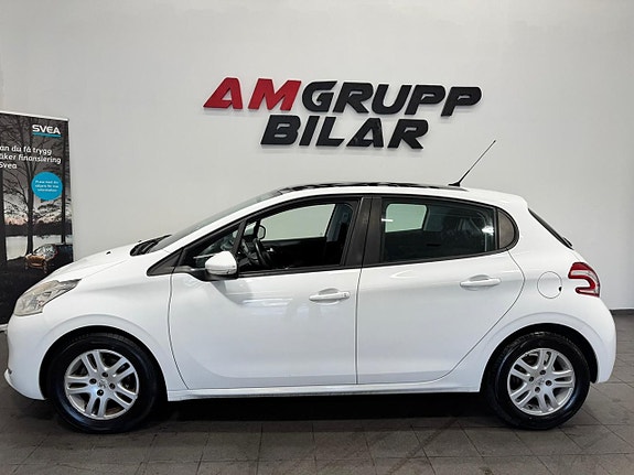 Peugeot 208 3 of 20
