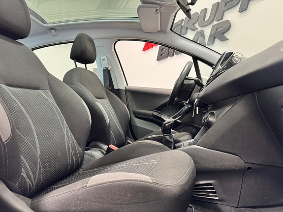 Peugeot 208 14 of 20