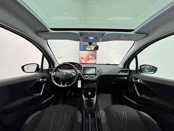 Peugeot 208 5 of 20