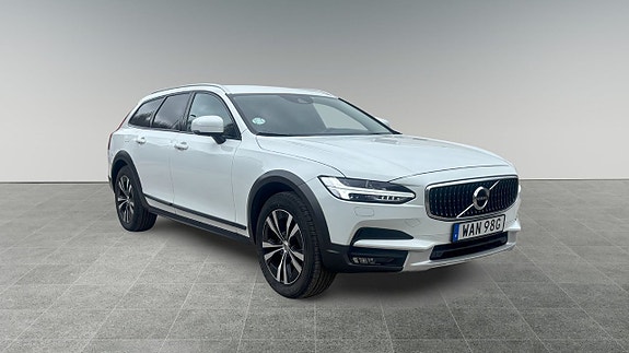 Volvo V90 Cross Country